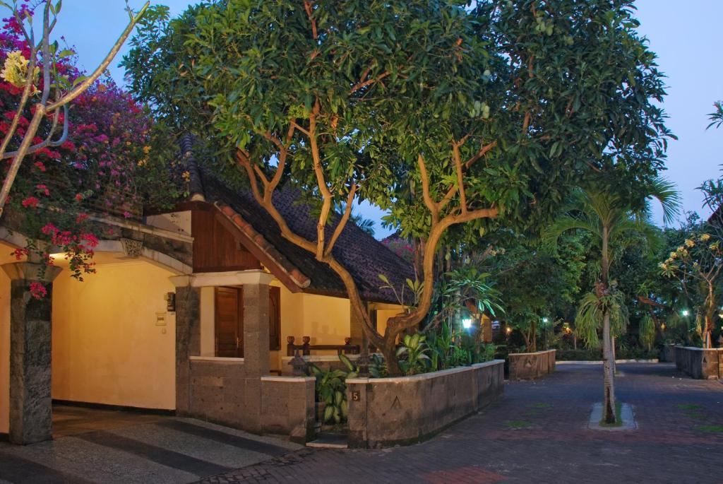 Taman Ayu 212 Hotel Denpasar  Bagian luar foto