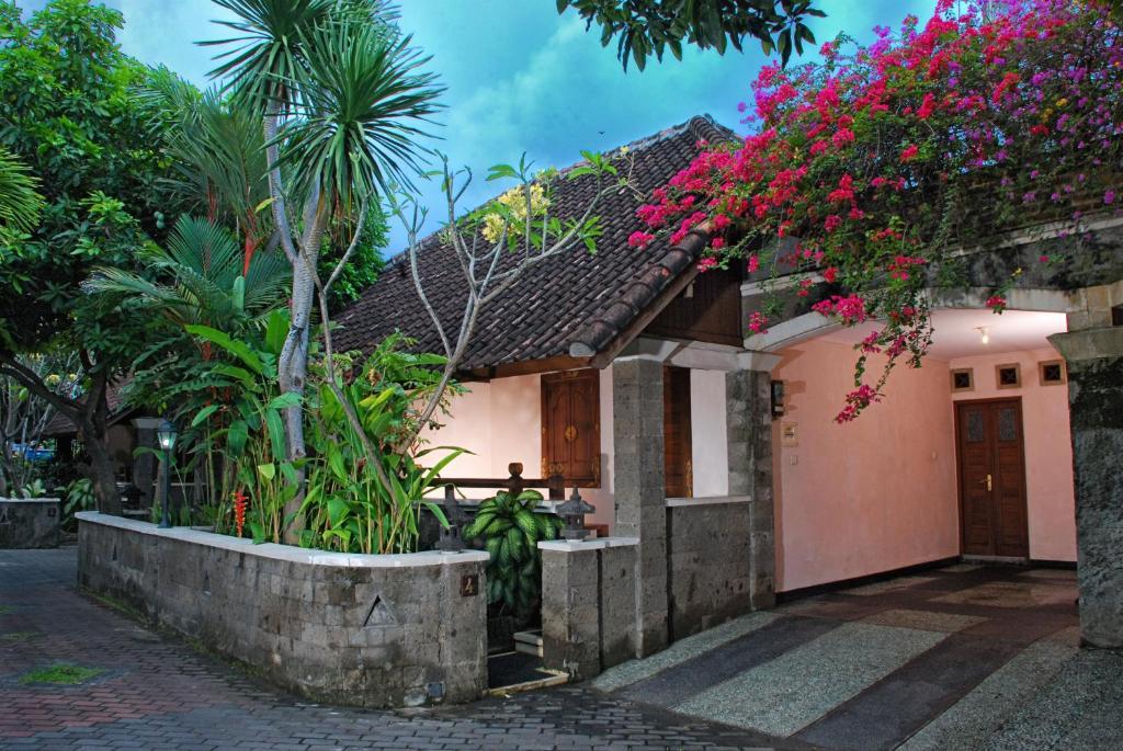 Taman Ayu 212 Hotel Denpasar  Bagian luar foto