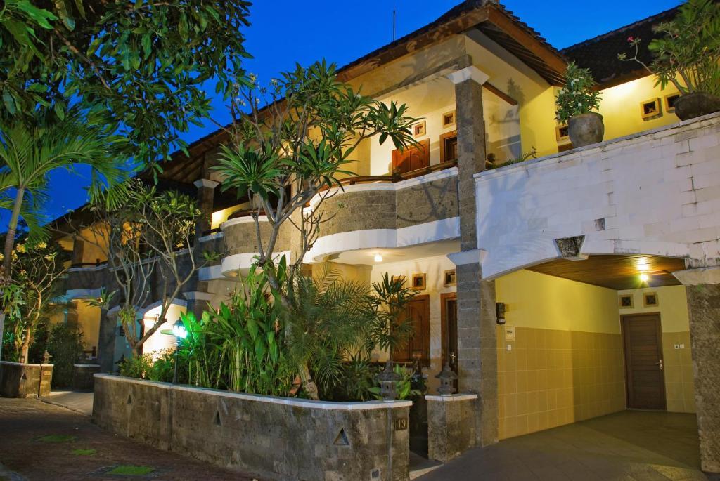 Taman Ayu 212 Hotel Denpasar  Bagian luar foto