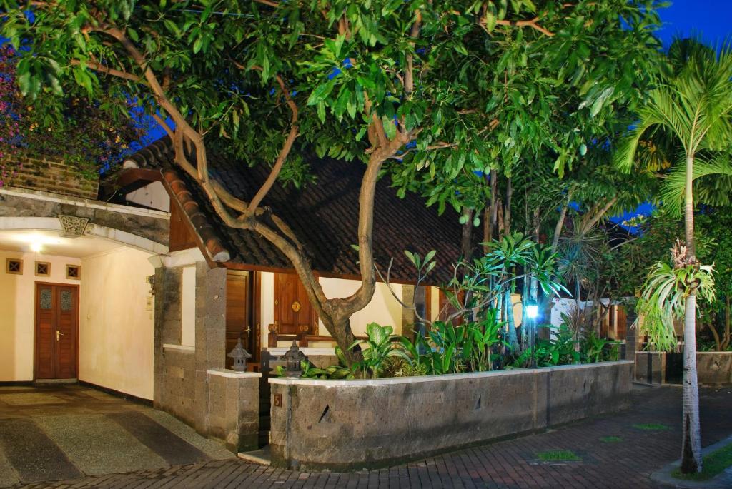 Taman Ayu 212 Hotel Denpasar  Bagian luar foto