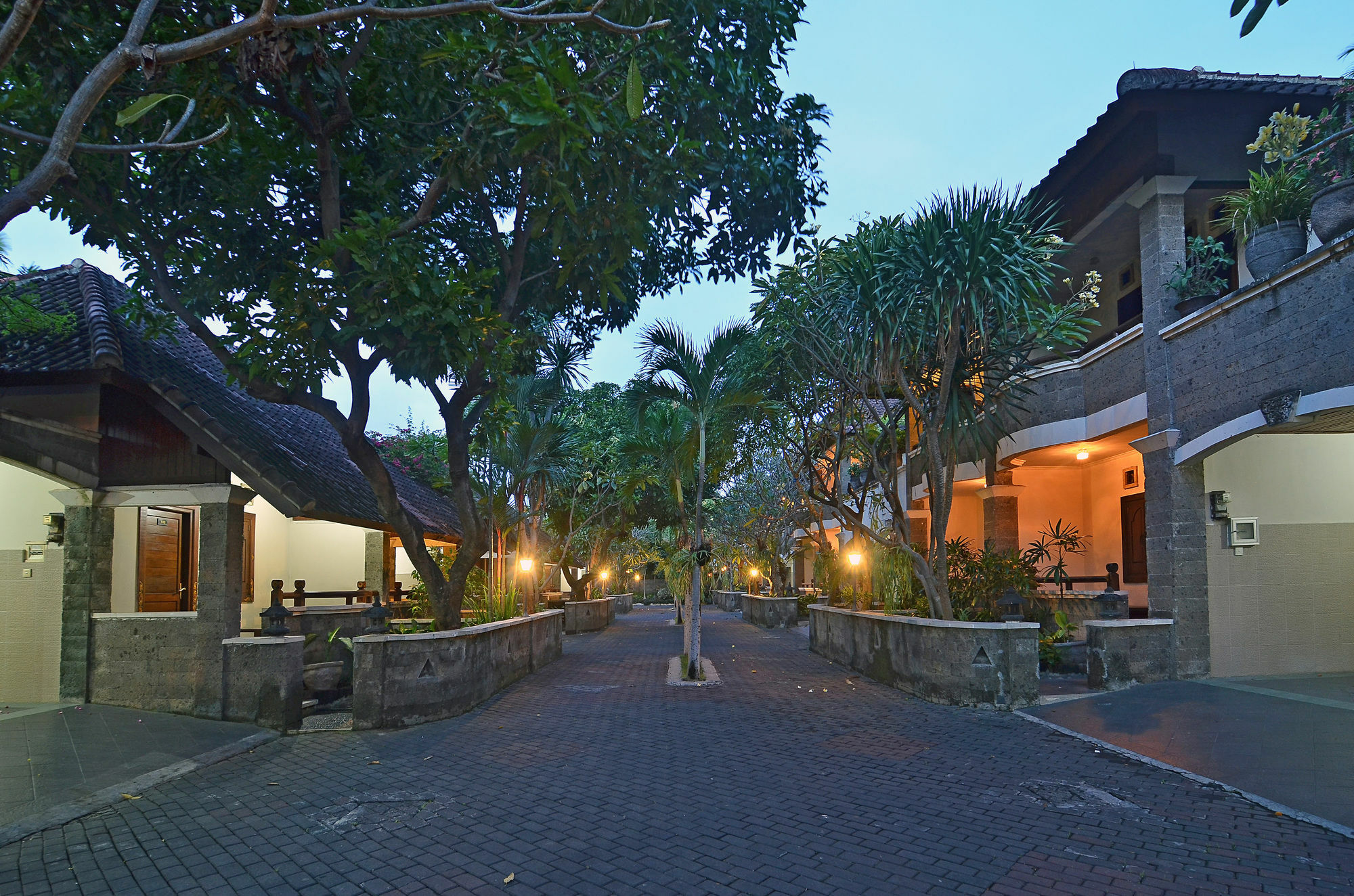 Taman Ayu 212 Hotel Denpasar  Bagian luar foto